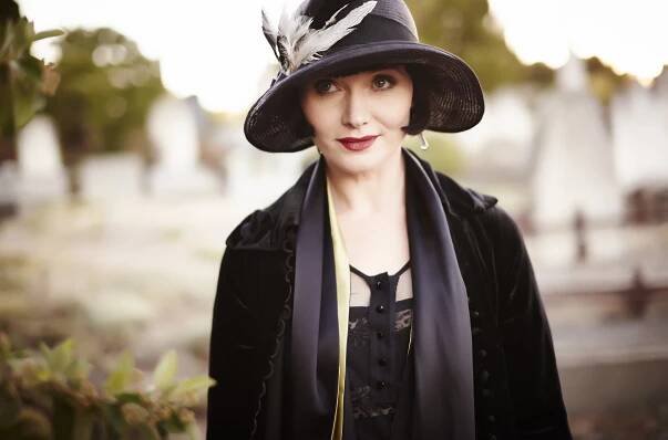 Vražedné záhady slečny Fisherové - Z filmu - Essie Davis