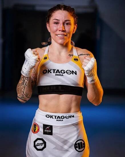 FOTO: Americká zápasnice Mallory Martin – stránka 2