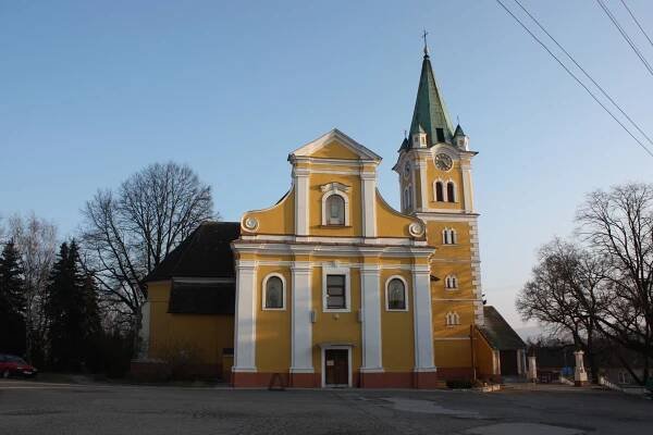 Farský kostol