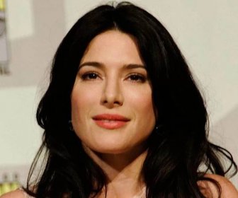 Jaime Murray Biography - Facts, Childhood, Family Life & Achievements