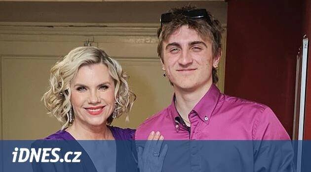 Artur na tátu myslí pořád. Nosí jeho věci, říká Leona Machálková - iDNES.cz