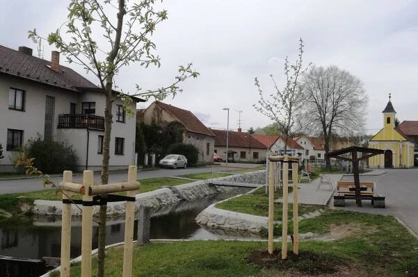 Nišovice - obecní úřad foto 1