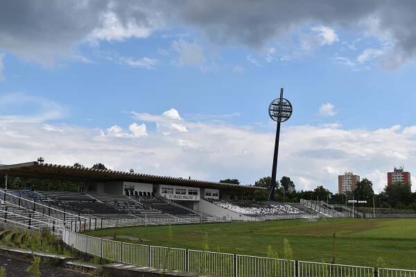 FOTOGALERIE: Hradecká "lízátka" půjdou k zemi v září, čeká je zkrácení