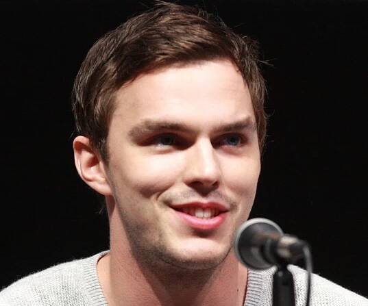 Nicholas Hoult Biography - Facts, Childhood, Family Life & Achievements of English Actor