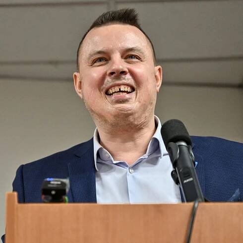 Rajchl napadl výsledky voleb. V anketě na Facebooku vyhrálo PRO, takže jsem europoslanec a basta, tvrdí