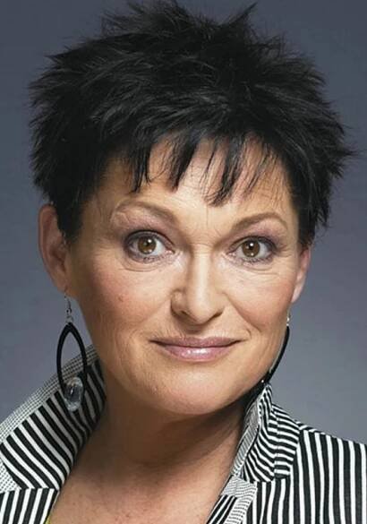16.09.2016 - Valérie Zawadská - Přestupní stanice / Veleň