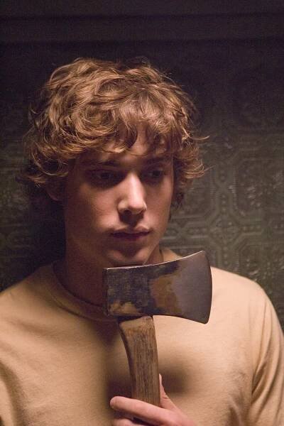 Dustin Milligan