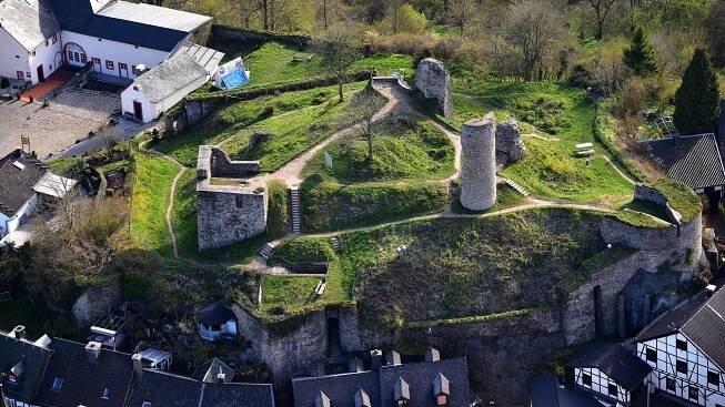 Kronenburg – Wikipedia
