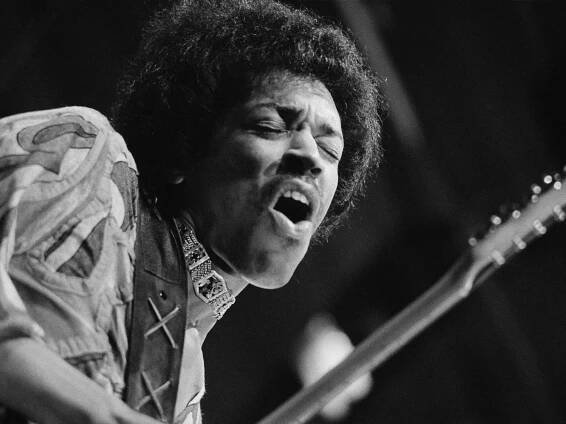 Jimi Hendrix performing live