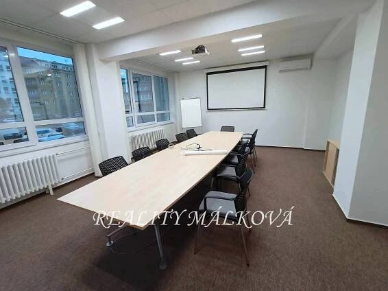 Pronájem obchodního prostoru 260 m², Masarykovo náměstí, Pardubice - Zelené Předměstí