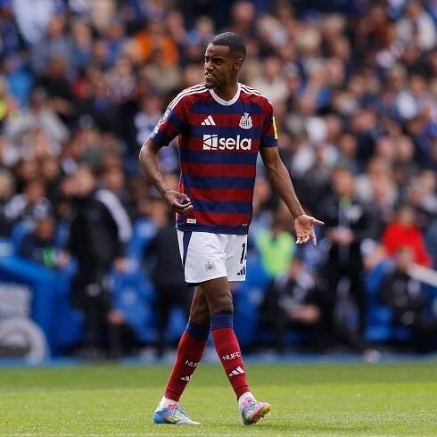 Isak’s record Liverpool move caps Premier League’s £3 billion transfer frenzy