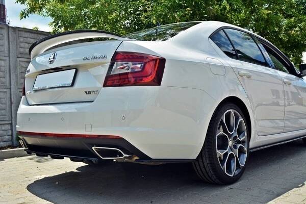 Škoda Octavia 3 RS + Facelift středový spoiler zadního nárazníku Maxton design