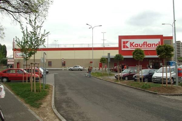 Soubor:Supermarket Kaufland v Brně-Židenicích.JPG – Wikipedie