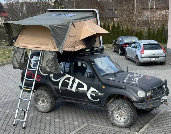 Stan stan Escape Vario 160 cm kempingový, terénní, béžový, černý, s potahem za 50540.00CZK - Allegro