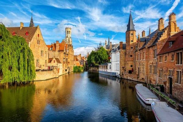 historické historické město bruggy, belgie, zapsané na seznamu světového kulturního dědictví unesco - belgie - stock snímky, obrázky a fotky