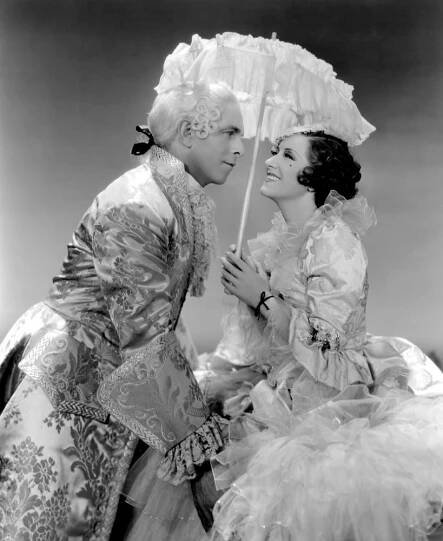 COLLEGE HOLIDAY, George Burns, Gracie Allen, 1936