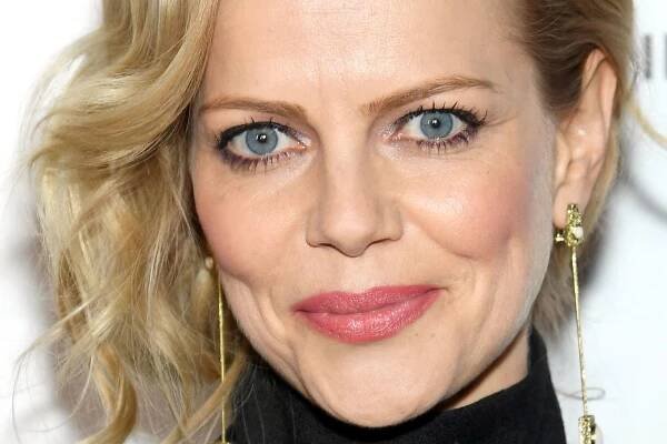 9 Unbelievable Facts About Mircea Monroe