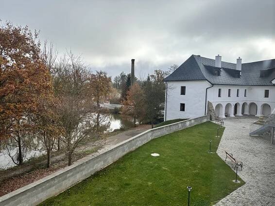 Domov v Nové Včelnici doplňuje kapacitu. Ceny bydlení na zámku mile překvapí