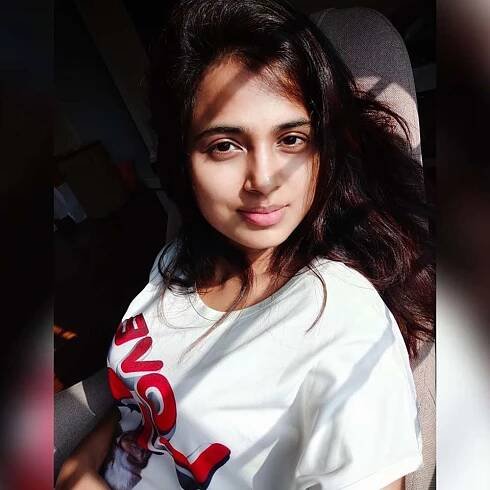 ramya Pandian Selfie