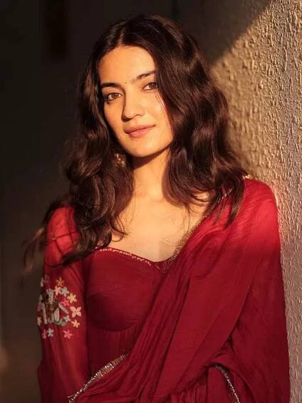 Pratibha Ranta mesmerises with natural beauty
