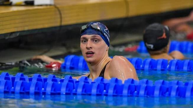 Lia Thomasová se stala šampionkou univerzitní ligy NCAA.