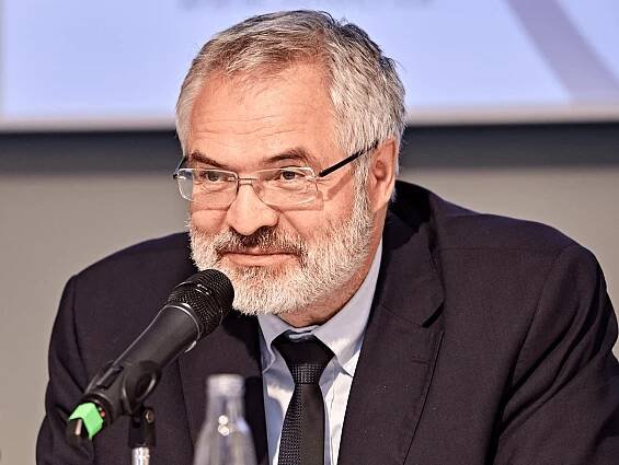 „Němci jsou pořádnější než Češi, ale naše pohraničí občas zaneřádí i oni,“ říká šéf Svazu měst a obcí ČR Dan Jiránek – faei.cz