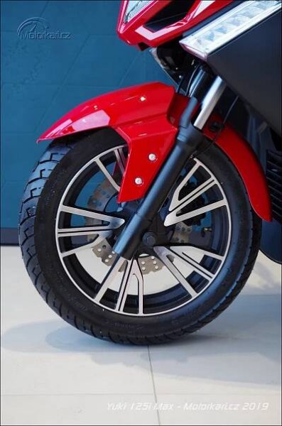Yuki Max 125i | Katalog motocyklů a motokatalog na Motorkáři.cz