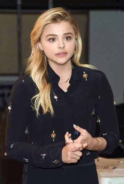 Chloe Grace Moretz Campaigns For Hillary Clinton In Las Vegas