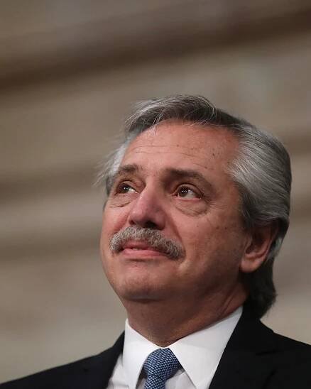 Argentina to close borders for non-residents to combat coronavirus