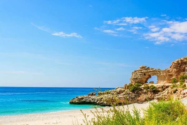 “Drymades in Dhermi-Grame”