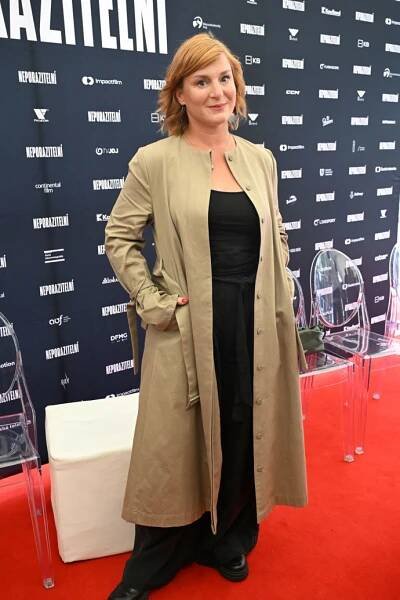 FOTO: Lenka Krobotová na tiskovce k novému filmu Neporazitelní. – stránka 6