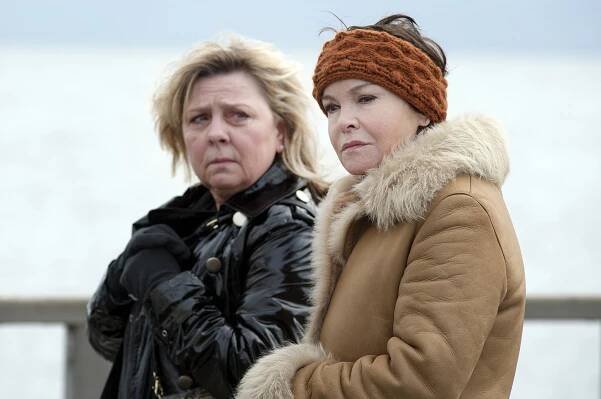 Der Usedom-Krimi - Schandfleck - Z filmu - Ramona Kunze-Libnow, Katrin Saß