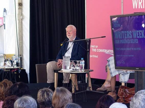 David Stratton - Wikipedia