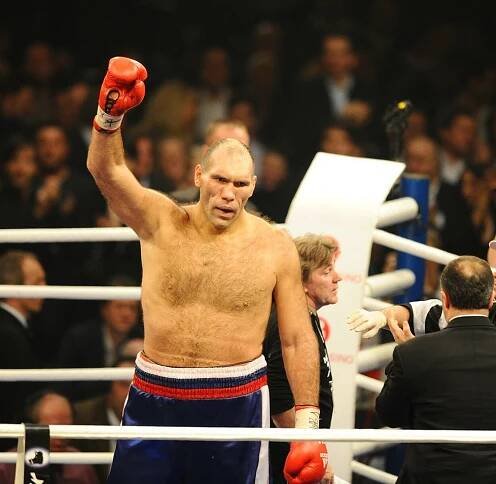 Ruský boxerský šampion Valujev skončil v nemocnici. Poté, co byl mobilizován do Putinovy armády
