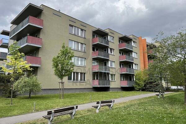PRODEJ BYTU 3+kk SE 2 BALKONY A GAR. STÁNÍM, Babická, Praha 4 - Chodov