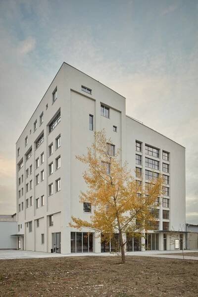 Dům z mořské soli i španělská kosmická loď. To jsou nejlepší architektonické projekty
