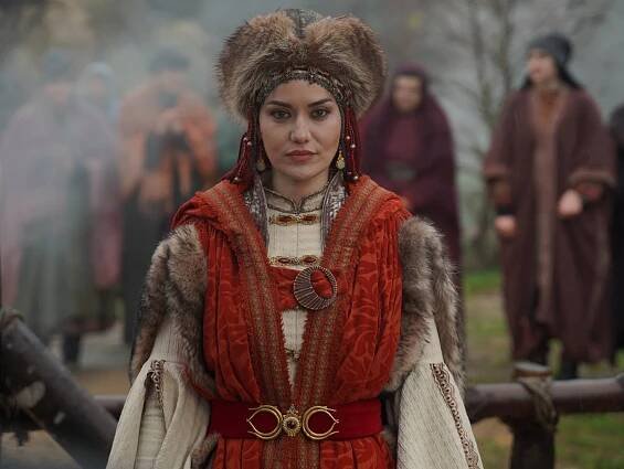 Alparslan: Büyük Selçuklu - Episode 8 - Z filmu - Fahriye Evcen