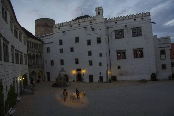 Jindřichův Hradec – Skoropravda o Bílé paní - TURISTIKA, VÝLETY, AKCE