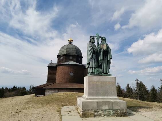 Šárka - výlet 32VB * Radhošťská hřebenovka z Pinduly - Vrcholovka.cz