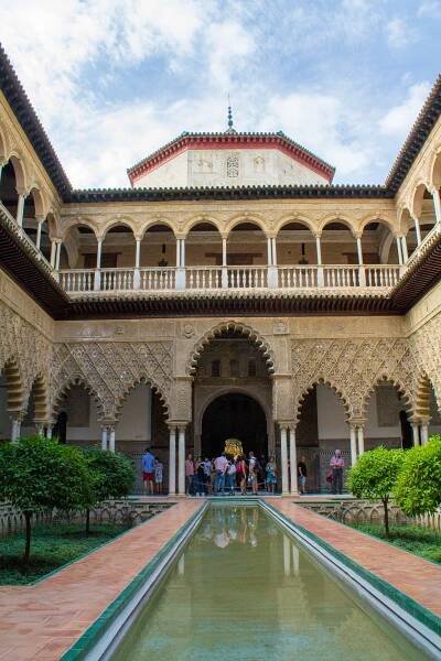 Sarah Tonti - Seville