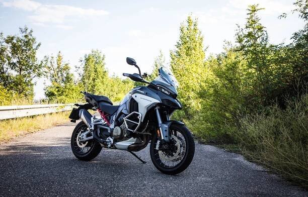 Ducati Multistrada V4 S má všeho až příliš, stejně je ale jednou z nejlepších motorek na světě