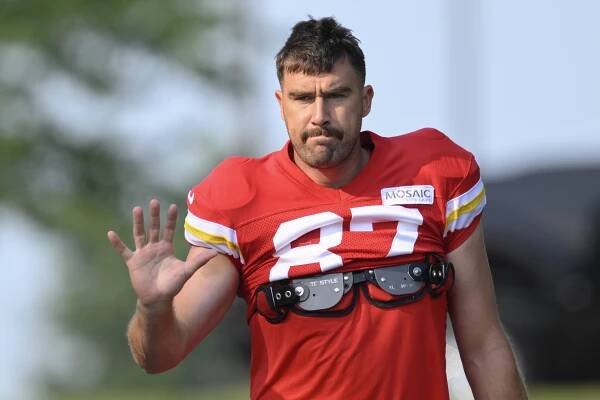 Travis Kelce training camp