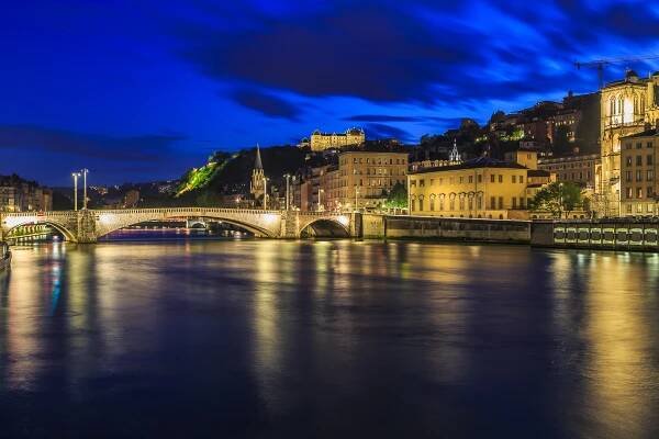 Lyon-Saonne-Blue-Hour-2