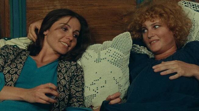 One Sings, the Other Doesn’t (1977) | The Criterion Collection