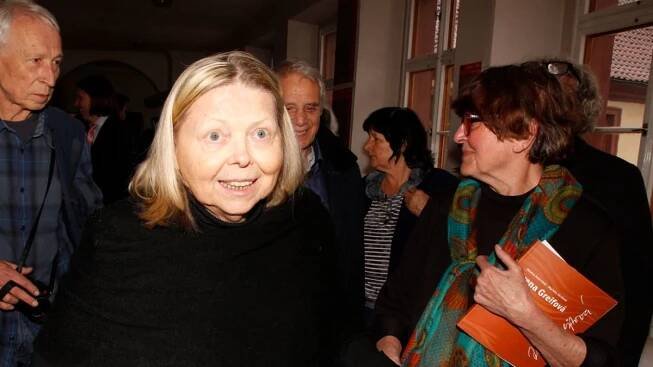 Zemřela známá kostýmní výtvarnice. Žena Laufera navrhovala šaty i pro Noc na Karlštejně