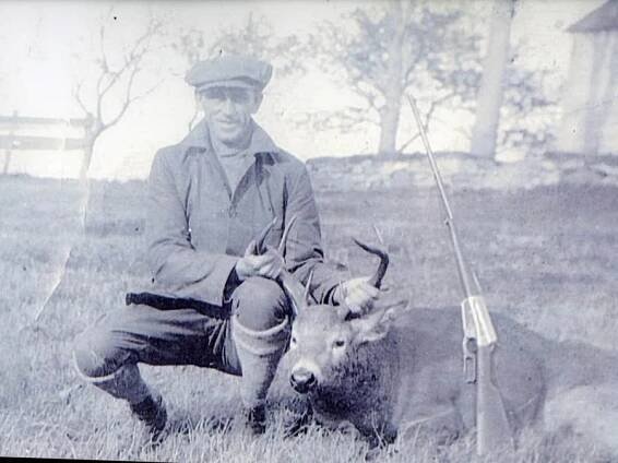 B7 - Billy Colin MacDonald, James River, c 1928