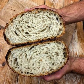 Naše DOBRÁ pekárna – místo, kde pečou opravdový chléb – MLS Pardubického kraje