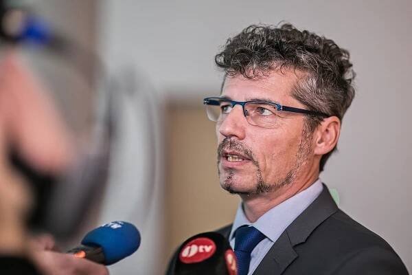 Akademický senát volil hlavu univerzity, hlasy dostal Pavel Kozák