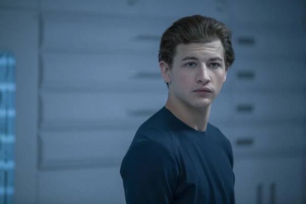 Tye Sheridan: Voyagers je film o snaze ovládat a nechat se ovládat | Totalfilm.cz