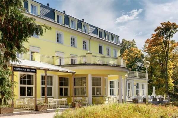 KL 20 Terasy restaurace Gril Park a kavárny Srdce